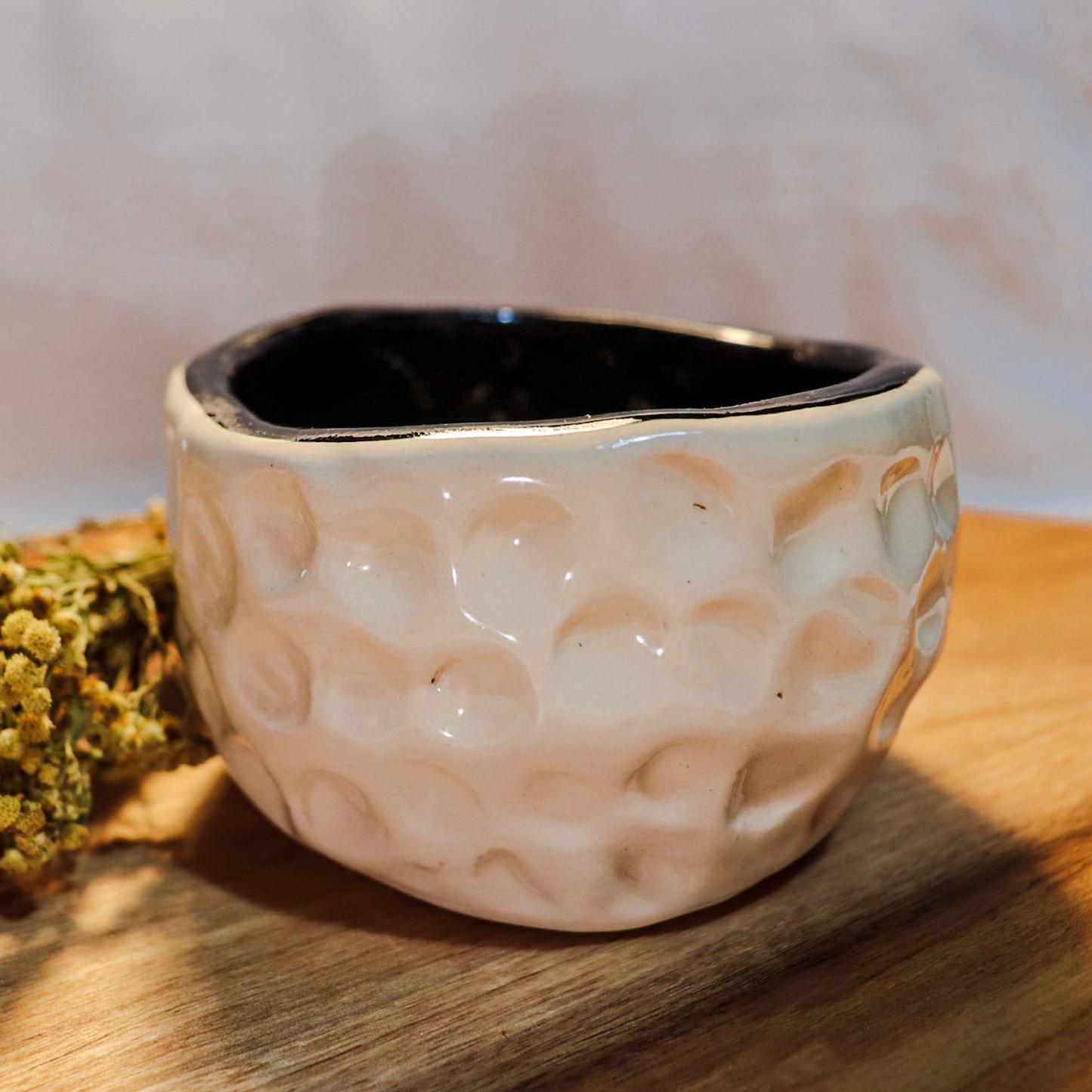 Black and ivory condiment dish