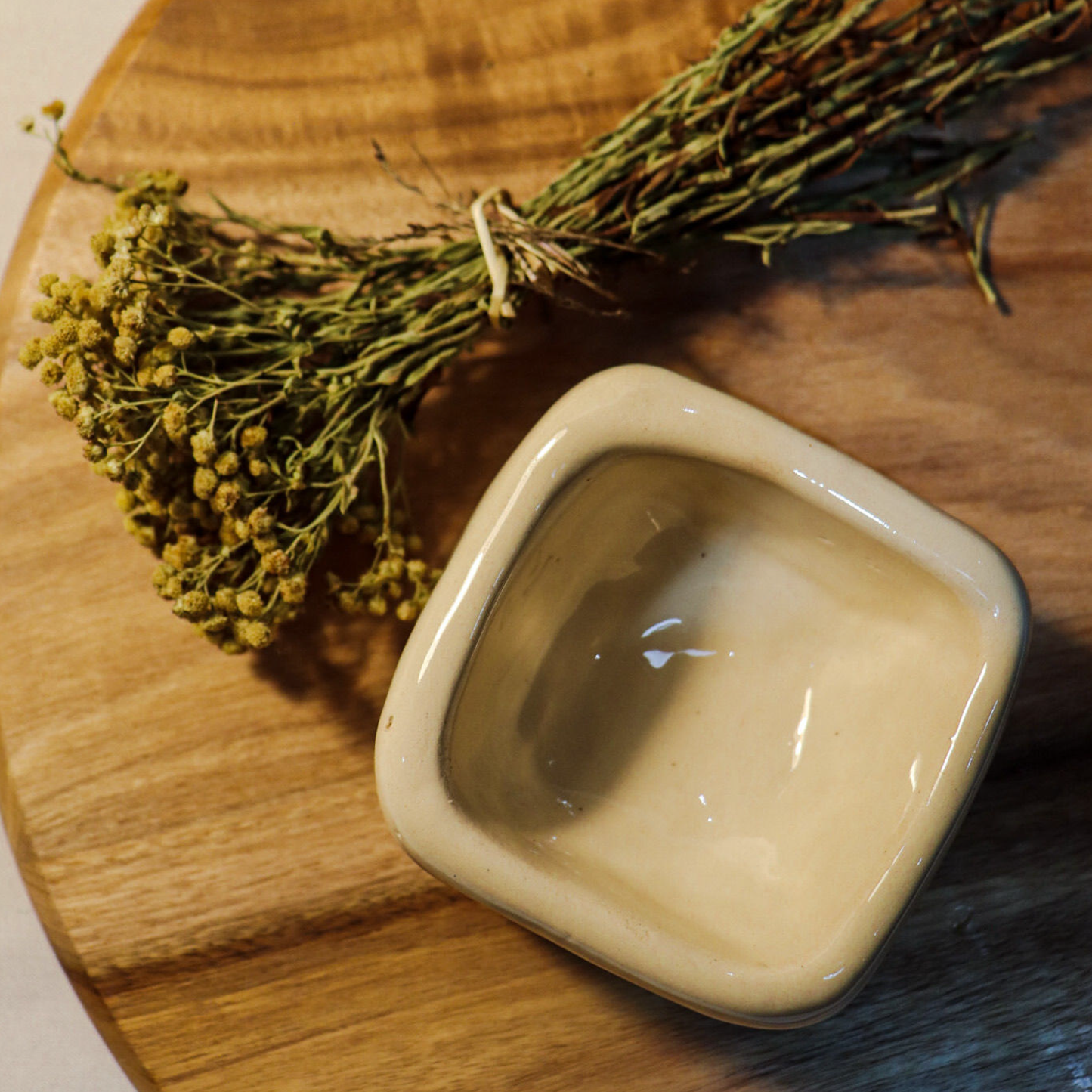 Square ivory condiment bowl